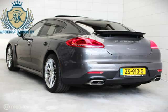 Porsche Panamera (2013) thumbnail 3