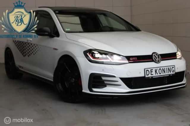 Volkswagen Golf (2019) thumbnail 2