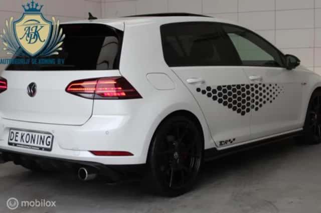 Volkswagen Golf (2019) thumbnail 3