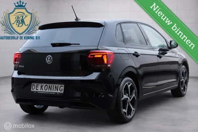 Volkswagen Polo (2017) thumbnail 3