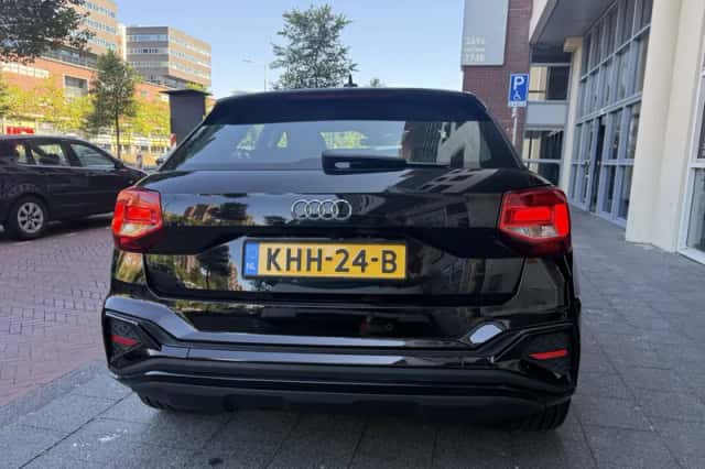 Audi Q2 (2021) thumbnail 4