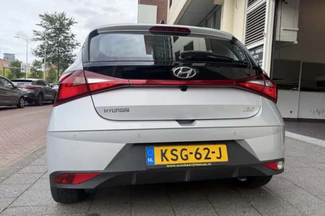 Hyundai i20 (2023) thumbnail 4