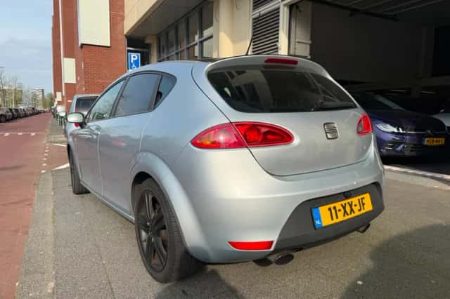 SEAT Leon (2007) thumbnail 3