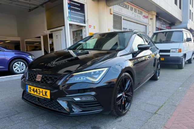 SEAT Leon (2020) thumbnail 2