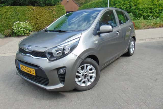Kia Picanto (2018) thumbnail 2