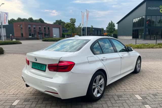 BMW 3-Serie (2014) thumbnail 5