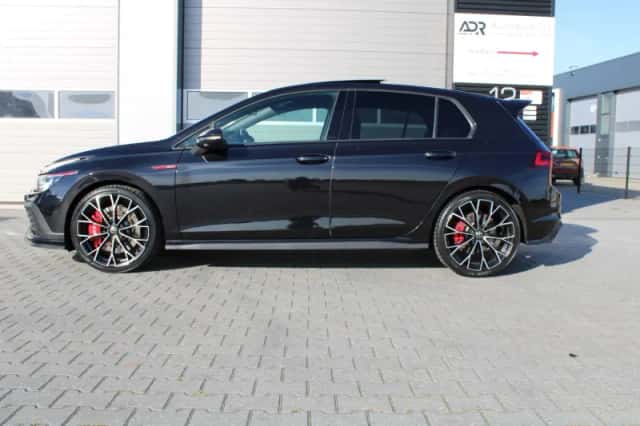 Volkswagen Golf (2022) thumbnail 5