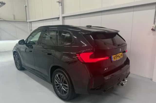 BMW X1 (2023) thumbnail 6