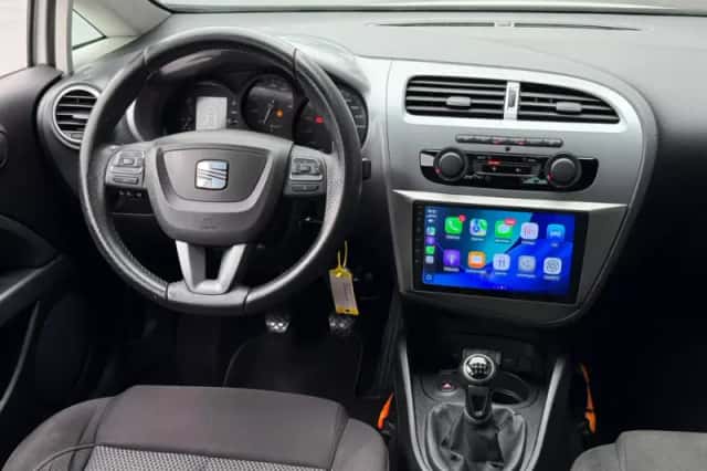 SEAT Leon (2009) thumbnail 3
