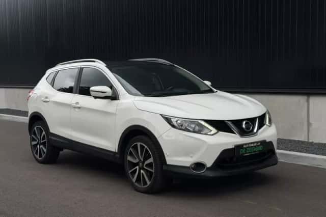 Nissan Qashqai (2015) thumbnail 5