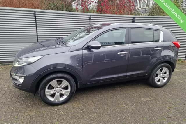 Kia Sportage (2013) thumbnail 5