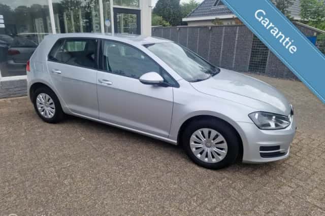 Volkswagen Golf (2014) thumbnail 4
