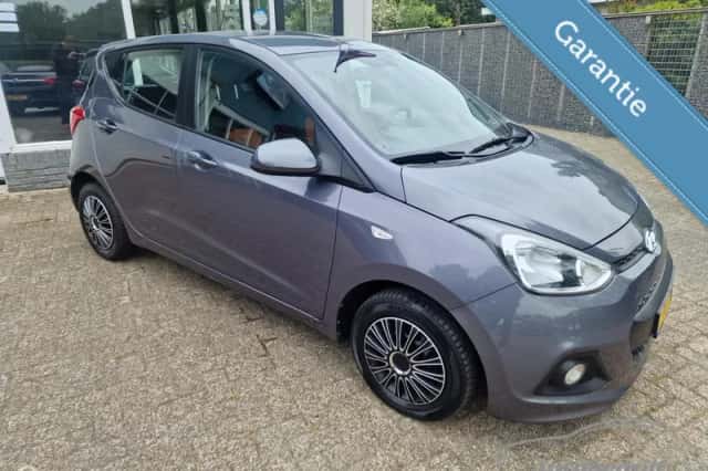 Hyundai i10 (2016) thumbnail 2