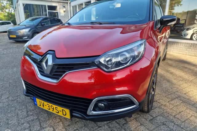 Renault Captur (2016) thumbnail 6