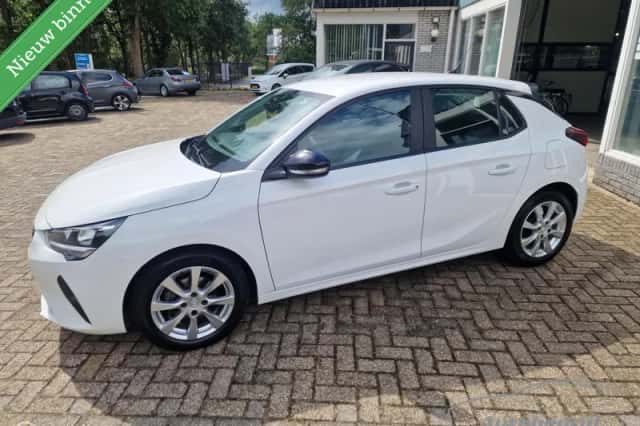 Opel Corsa (2022) thumbnail 2