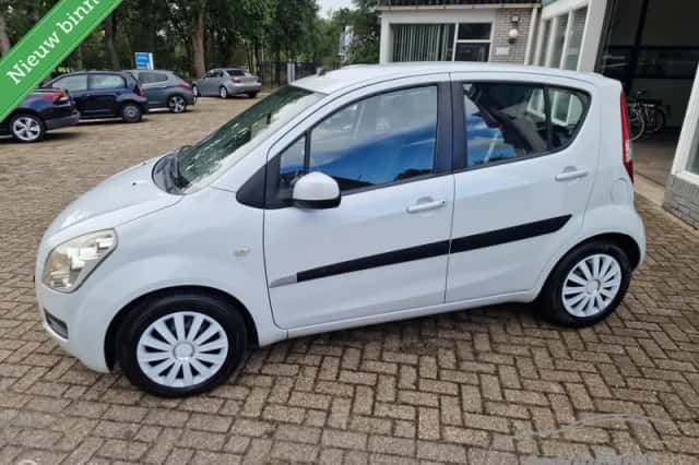 Suzuki Splash (2011) thumbnail 3