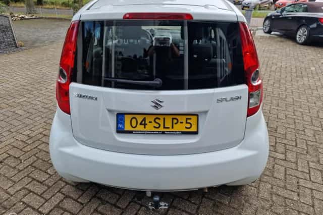 Suzuki Splash (2011) thumbnail 5