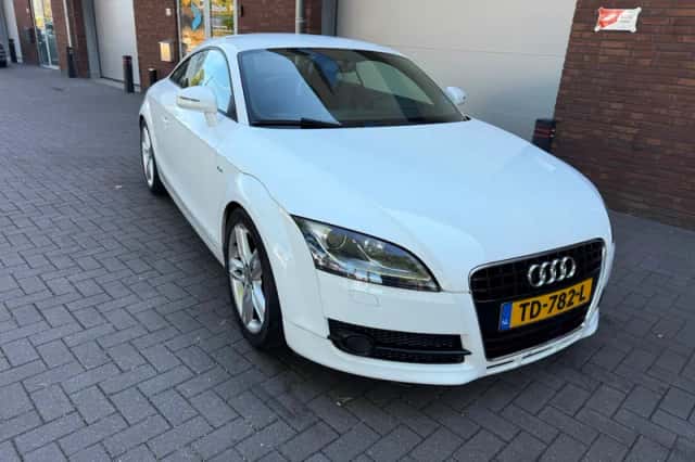 Audi TT (2008) thumbnail 2
