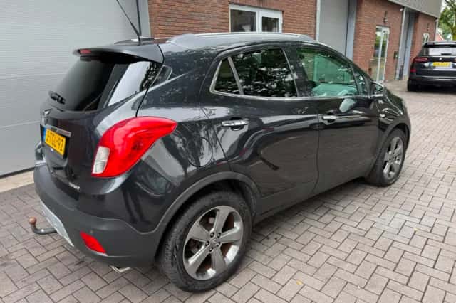 Opel Mokka (2014) thumbnail 3