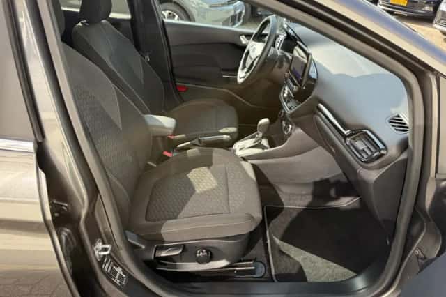 Ford Fiesta (2023) thumbnail 5