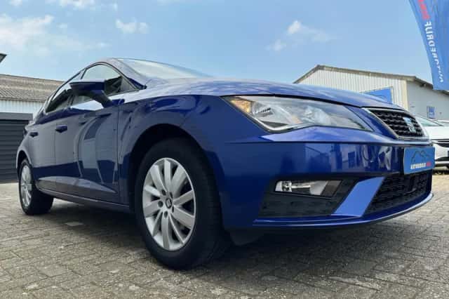 SEAT Leon (2017) thumbnail 3
