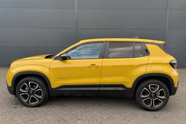 Jeep Avenger (2025) thumbnail 3