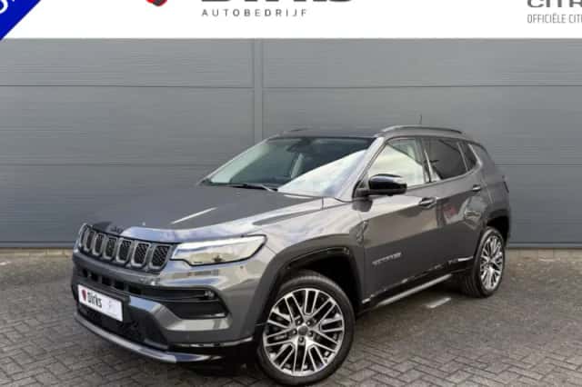 Jeep Compass (2025) thumbnail 1