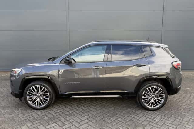 Jeep Compass (2025) thumbnail 3