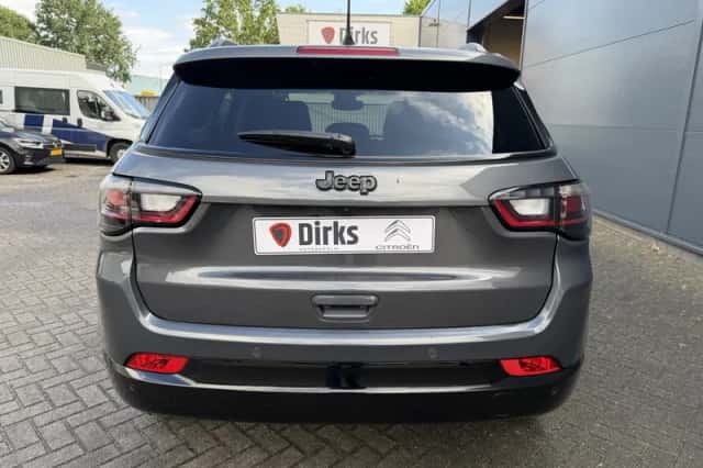 Jeep Compass (2025) thumbnail 6