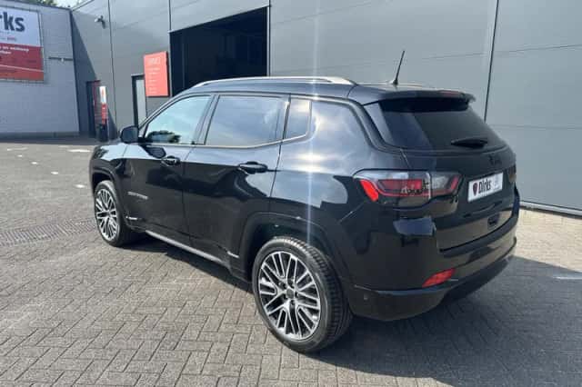 Jeep Compass (2025) thumbnail 4