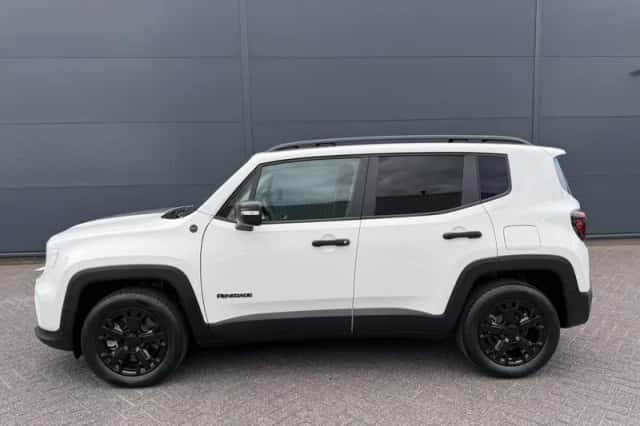 Jeep Renegade (2025) thumbnail 3