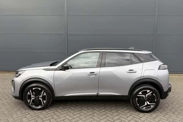 Peugeot 2008 (2025) thumbnail 3