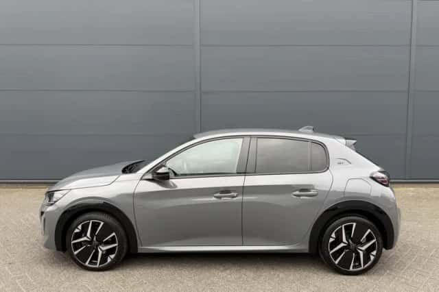 Peugeot 208 (2024) thumbnail 3