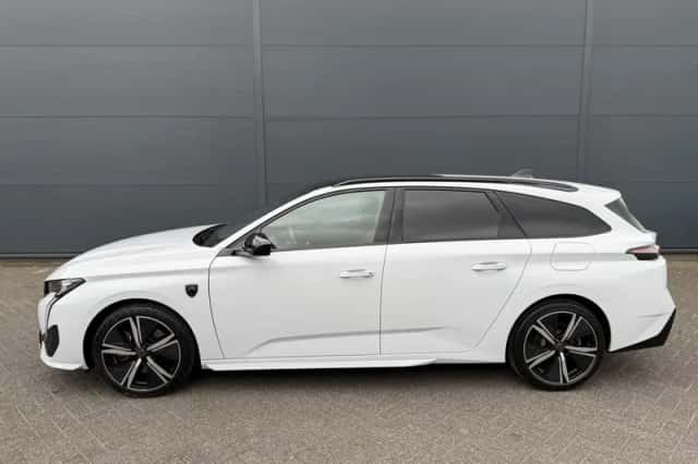 Peugeot 308 (2024) thumbnail 3