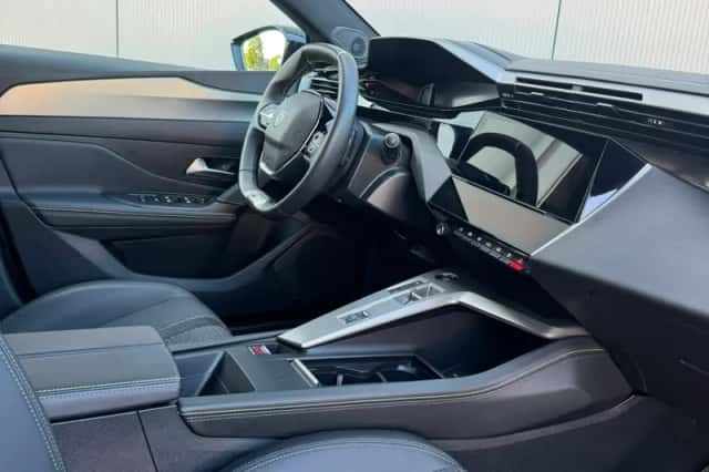 Peugeot 308 (2025) thumbnail 5