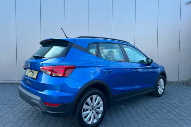 SEAT Arona (2024) thumbnail 2