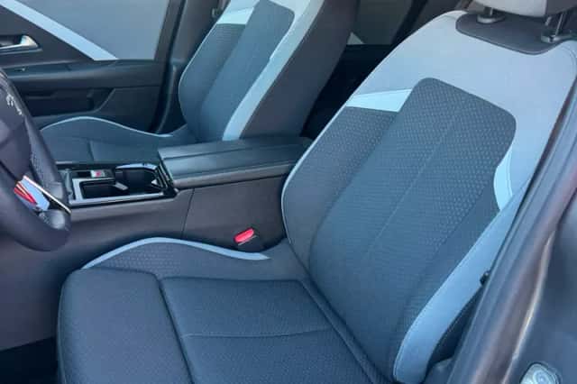 Opel Astra (2023) thumbnail 4