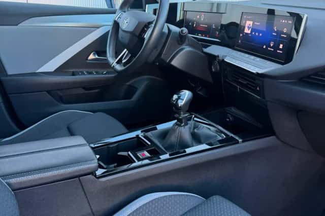 Opel Astra (2023) thumbnail 5