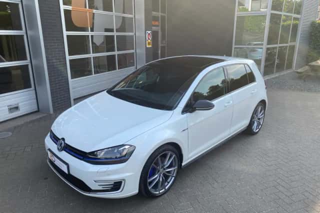 Volkswagen Golf (2014) thumbnail 1