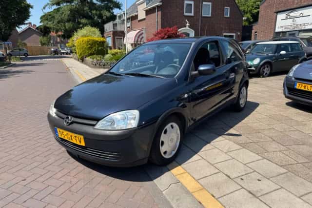 Opel Corsa (2001) thumbnail 2