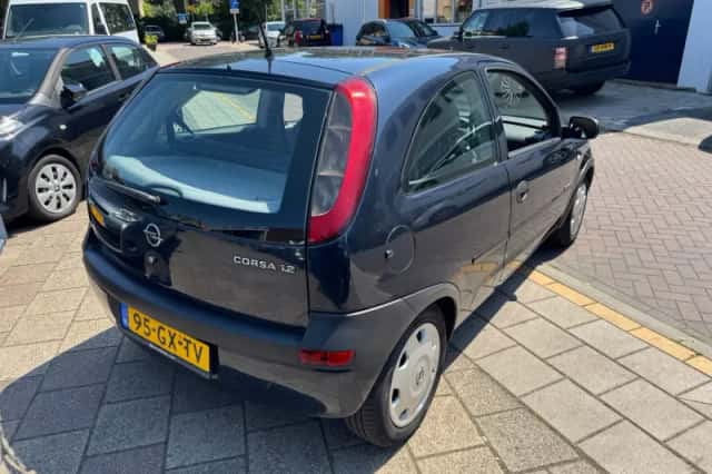 Opel Corsa (2001) thumbnail 6