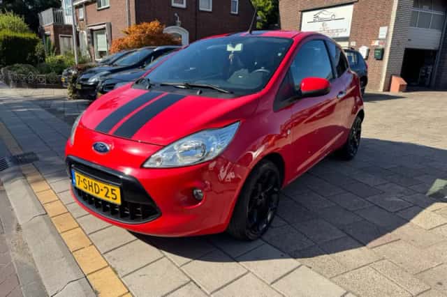 Ford Ka (2013) thumbnail 2