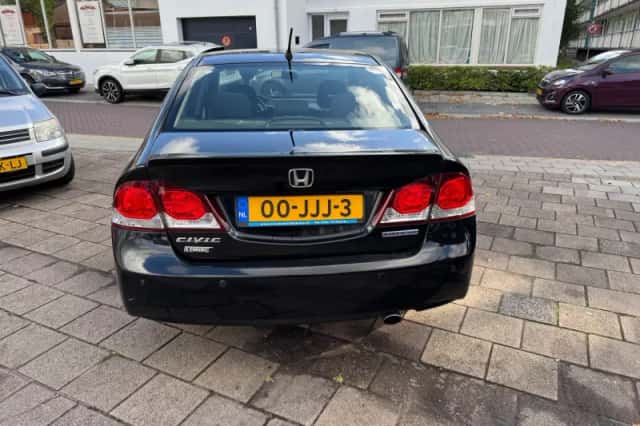 Honda Civic (2009) thumbnail 5