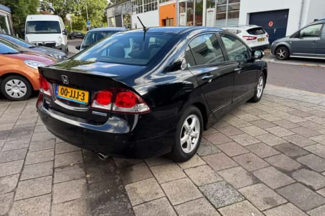 Honda Civic (2009) thumbnail 6