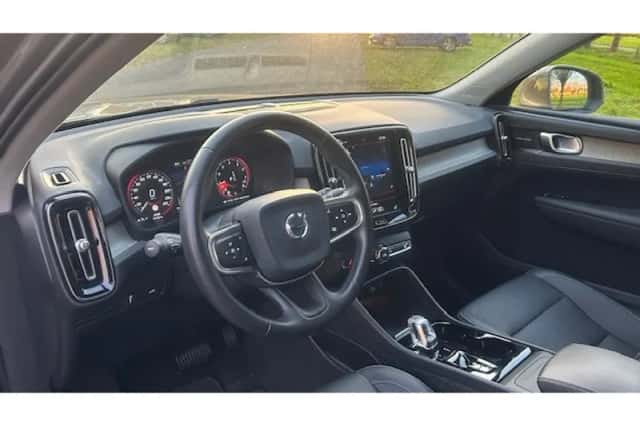 Volvo XC40 (2019) thumbnail 5