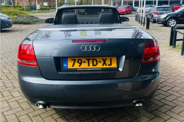 Audi A4 (2006) thumbnail 3