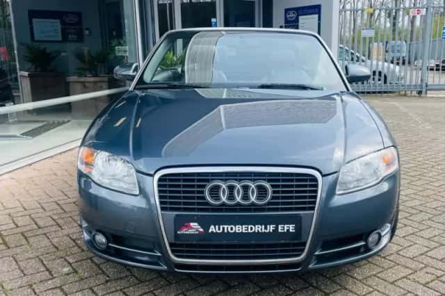 Audi A4 (2006) thumbnail 5