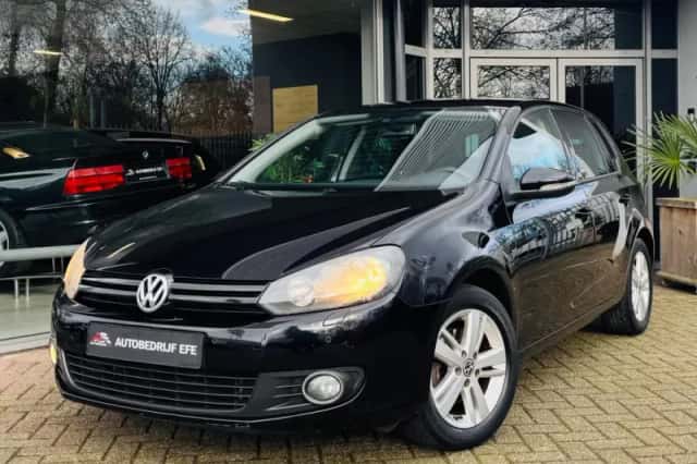 Volkswagen Golf (2012) thumbnail 1