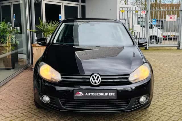 Volkswagen Golf (2012) thumbnail 3