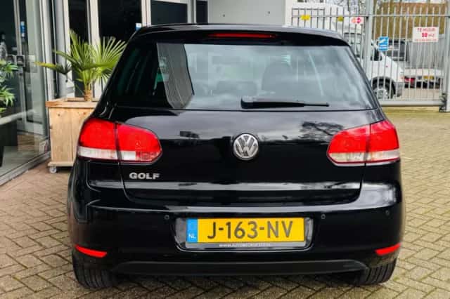 Volkswagen Golf (2012) thumbnail 5